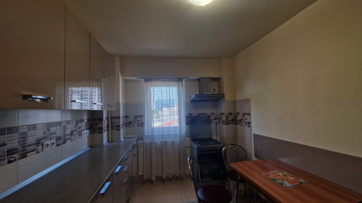 Apartament 2 camere, decomandat, 59mp, Calea Bucuresti, zona Lidl