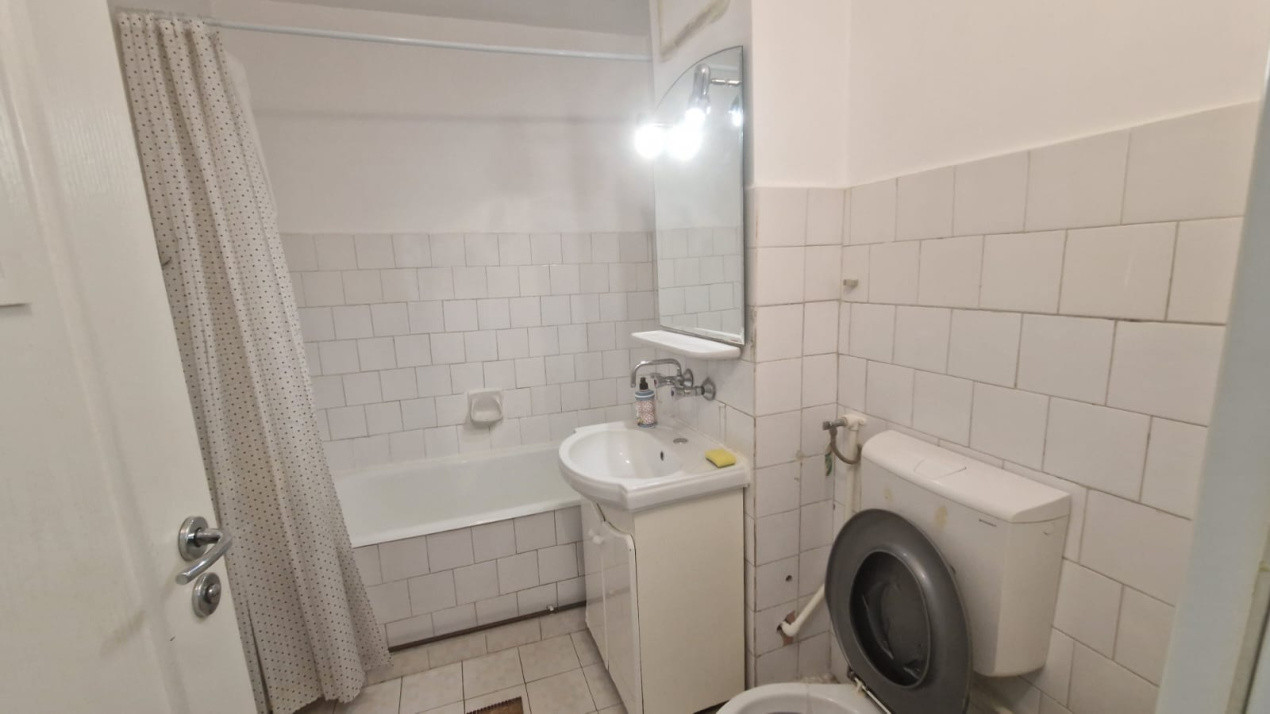 Apartament 2 camere, decomandat, 55mp, cartier 1 mai, zona Ciuperca