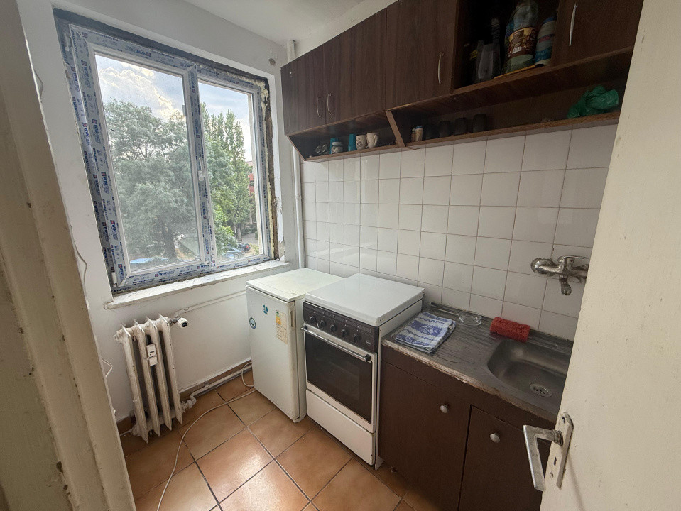 Garsoniera semidecomandata, 30,50 mp, Brazda lui Novac 