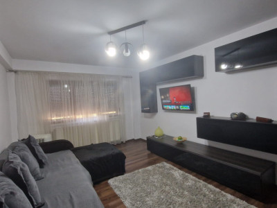 Apartament decomandat, 2 camere, 58mp, Rovine, zona Helmat
