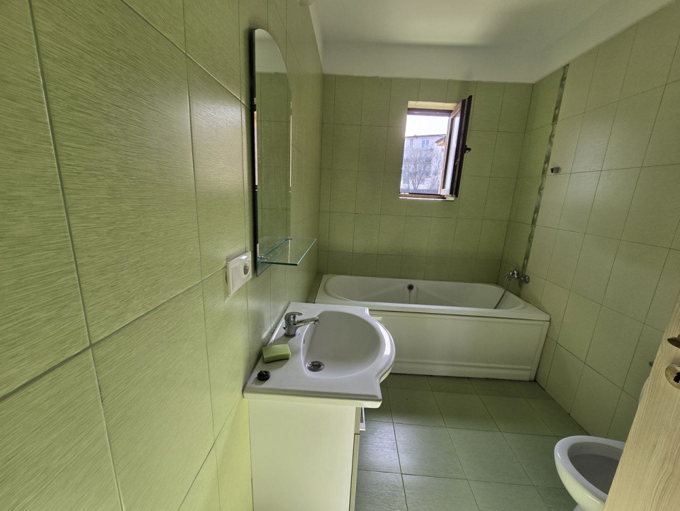 🏡 Închiriere apartament 2 camere – clădire nouă, terasă mare – Ștrand II