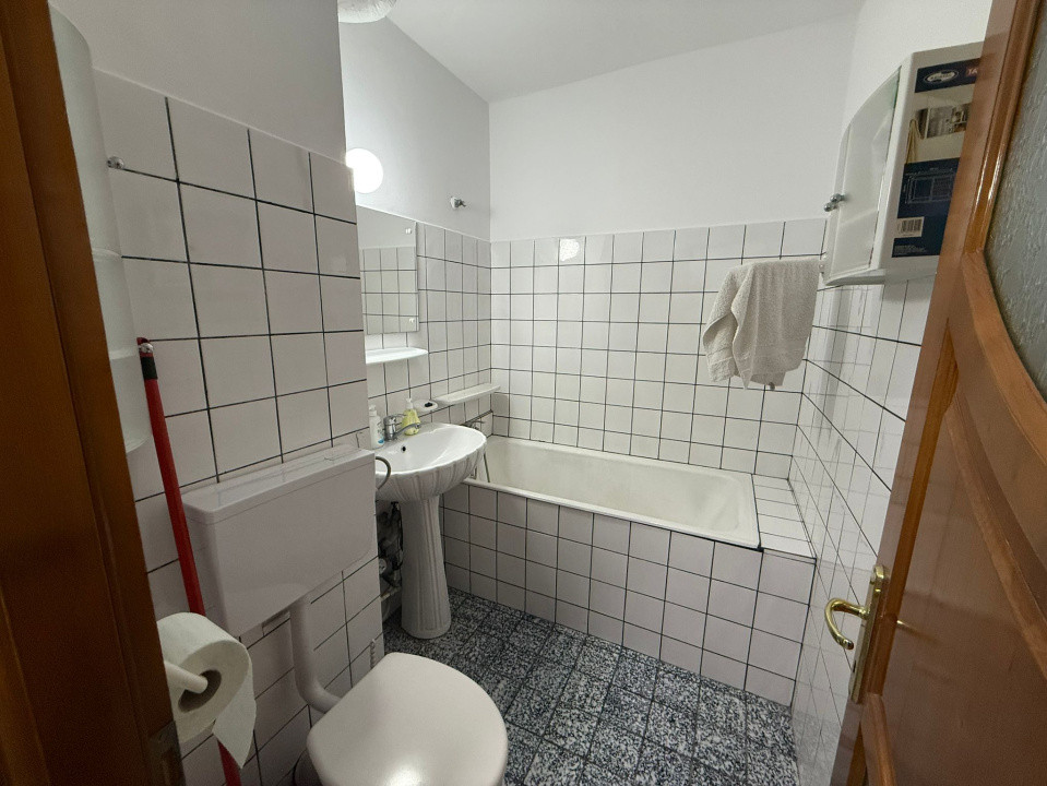 Garsoniera semidecomandata, 30,50 mp, Brazda lui Novac  Craiova, Brazda lui Nova