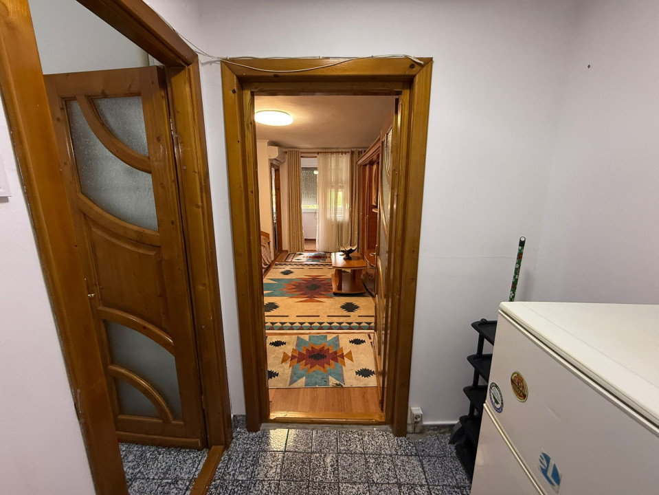 Garsoniera semidecomandata, 30,50 mp, Brazda lui Novac  Craiova, Brazda lui Nova