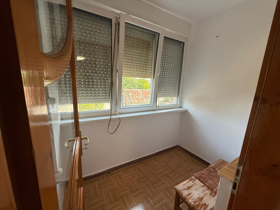 Garsoniera semidecomandata, 30,50 mp, Brazda lui Novac  Craiova, Brazda lui Nova