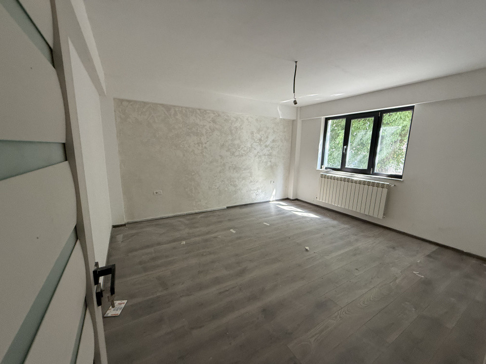 Apartament 2 camere, open-space, 54mp, cartier 1 Mai, Centru Multifunctional