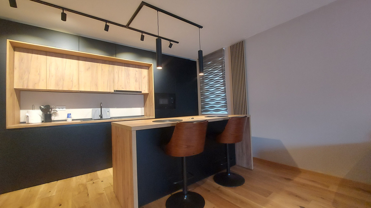 Apartament premium cu 2 camere – Prima închiriere – Urban Plaza, Brașov