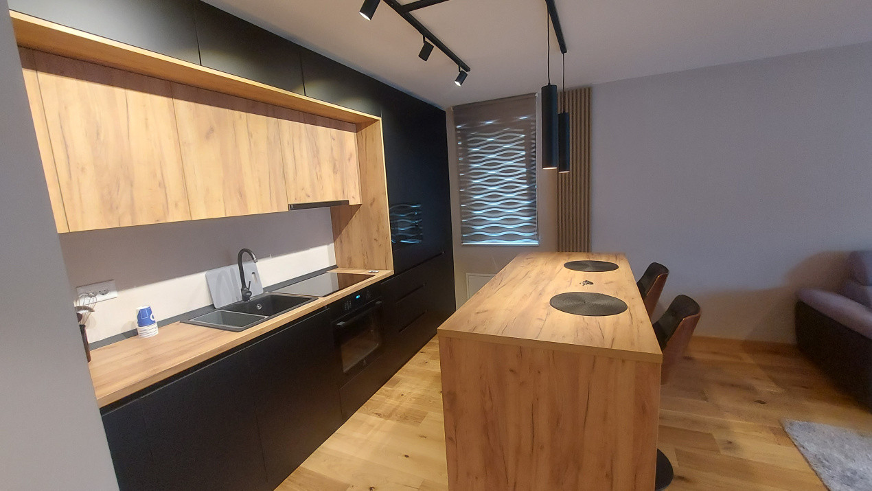 Apartament premium cu 2 camere – Prima închiriere – Urban Plaza, Brașov