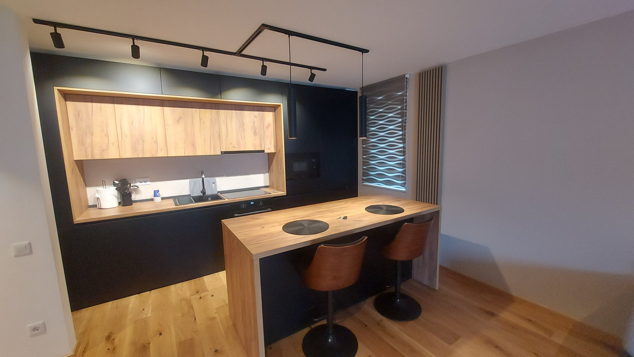Apartament premium cu 2 camere – Prima închiriere – Urban Plaza, Brașov