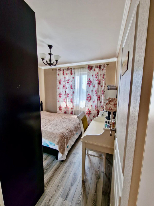 Inchiriere apartament - 3 camere pe 2 nivele - Republicii