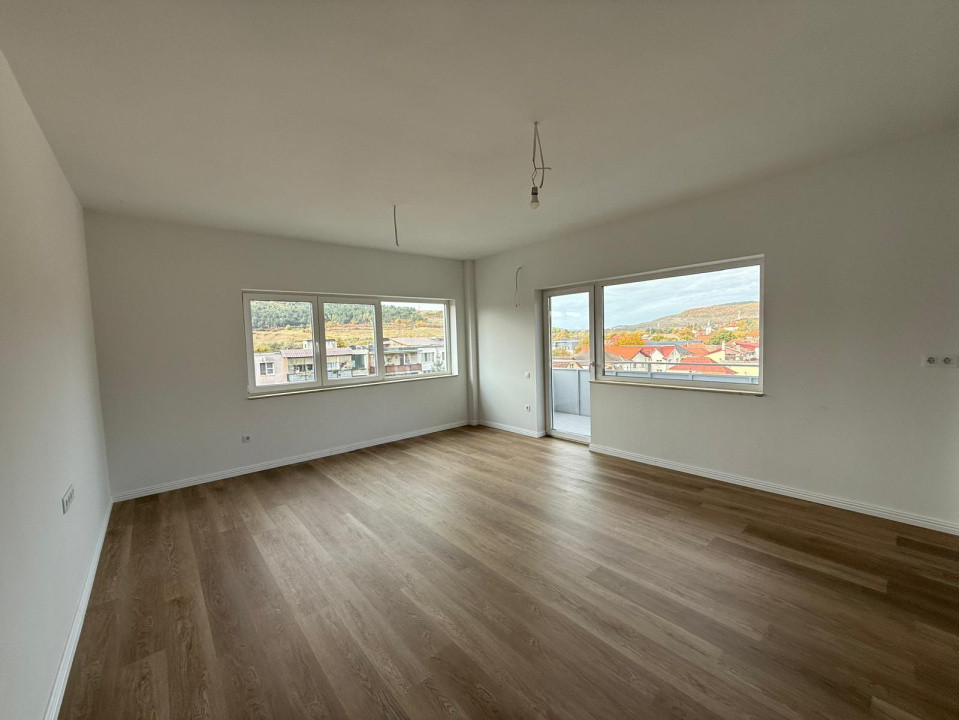 De vânzare apartament nou, finisat 3 camere, 74 mp. - Comuna Baciu 