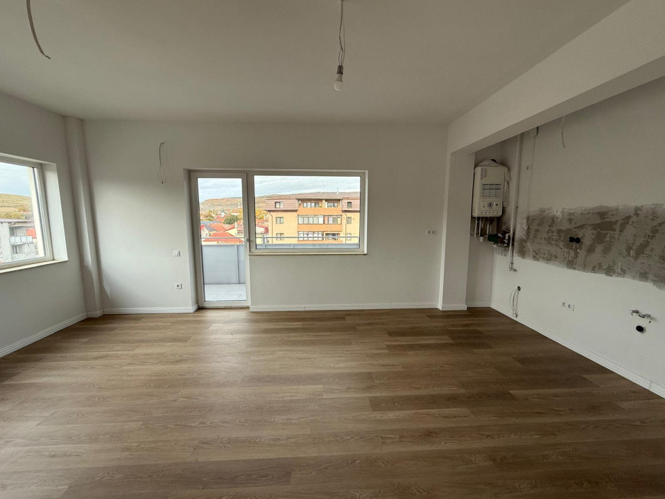 De vânzare apartament nou, finisat 3 camere, 74 mp. - Comuna Baciu 