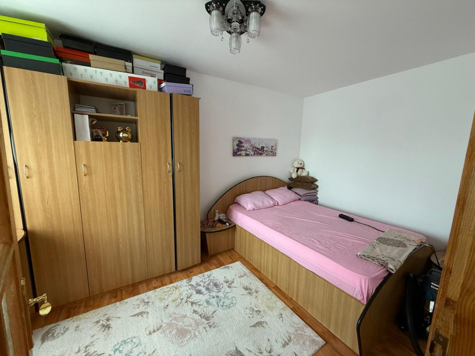 Apartament 2 camere, semidecomandat, 41 mp, Craiovit, Bulevardul Tineretului
