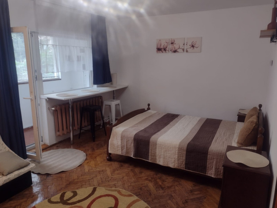 Închiriere apartament mobilat, 3 camere, cu garaj, Mărăști