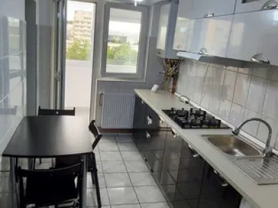 Apartament 2 camere decomandat in Gheogheni zona Iulius Mall!