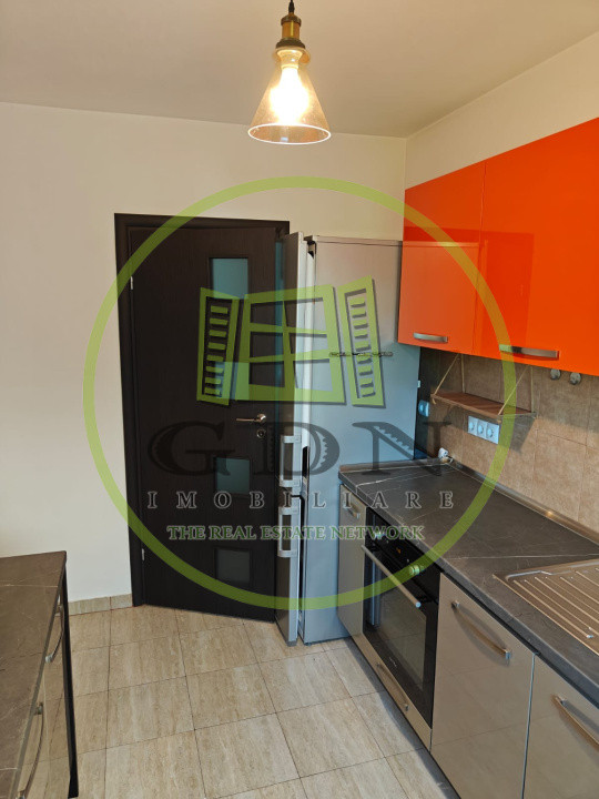 Apartament 3 cam.suprafata utila 75mp,2balcoane,Calea Cisnadiei