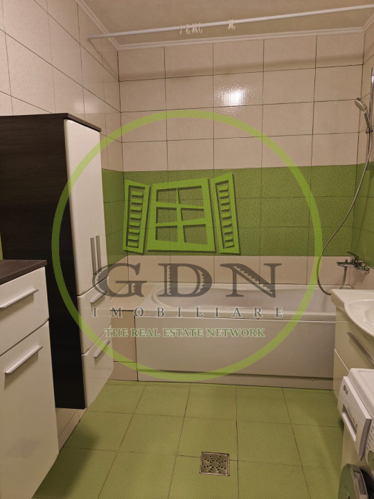 Apartament 3 cam.suprafata utila 75mp,2balcoane,Calea Cisnadiei