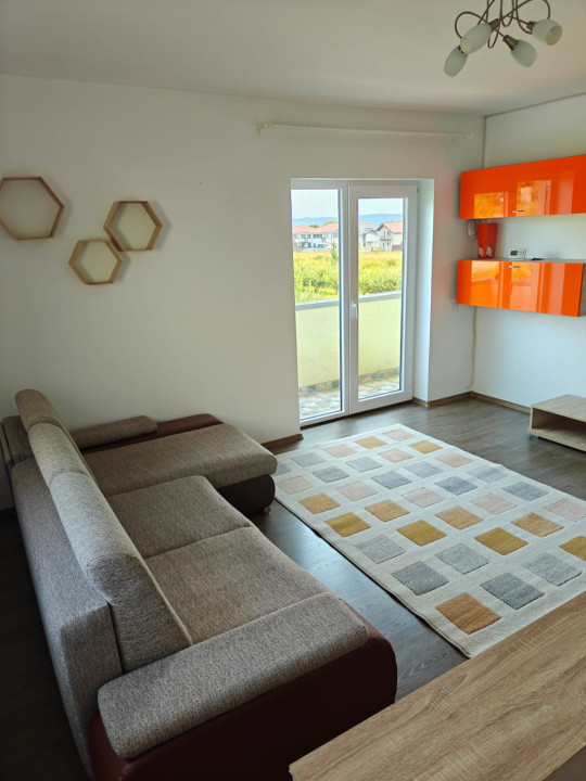 Apartament 3 cam.suprafata utila 75mp,2balcoane,Calea Cisnadiei