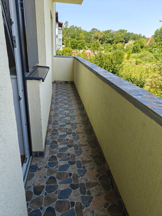 Apartament 3 cam.suprafata utila 75mp,2balcoane,Calea Cisnadiei