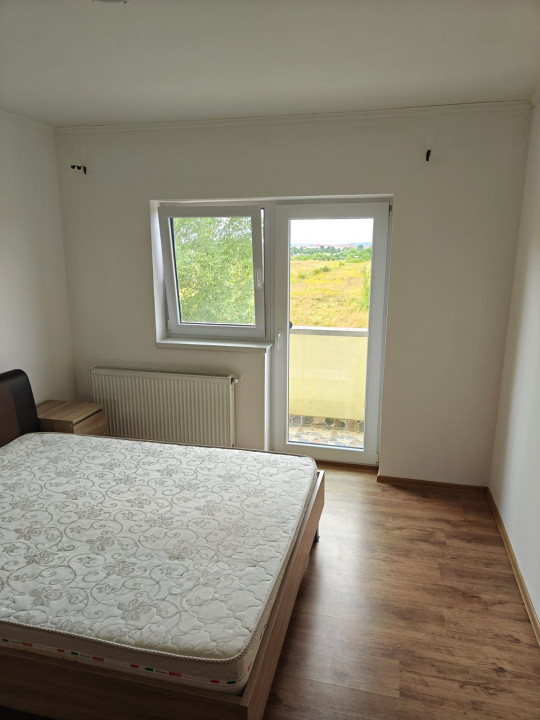 Apartament 3 cam.suprafata utila 75mp,2balcoane,Calea Cisnadiei
