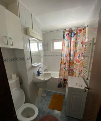Apartament 2 camere de închiriat – Etaj 1, Luptei / Mihai Viteazu