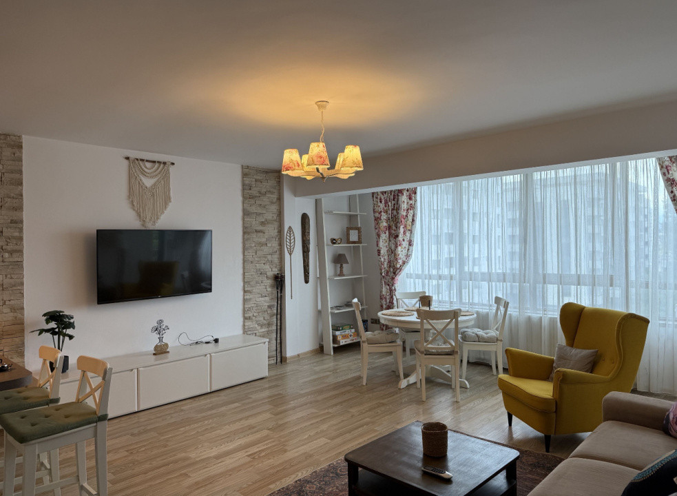 Apartament de închiriat, 3 camere, 80mp utili, zona Şelimbăr