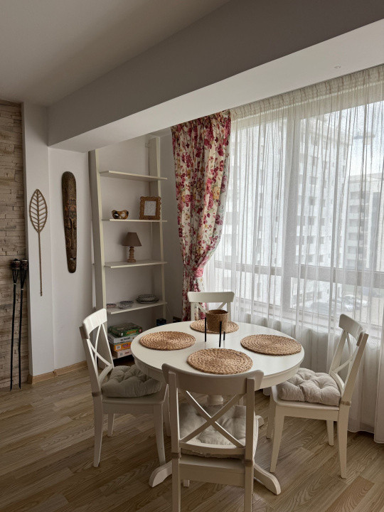 Apartament de închiriat, 3 camere, 80mp utili, zona Şelimbăr