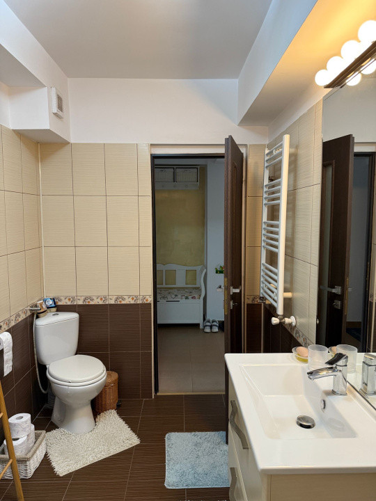 Apartament de închiriat, 3 camere, 80mp utili, zona Şelimbăr
