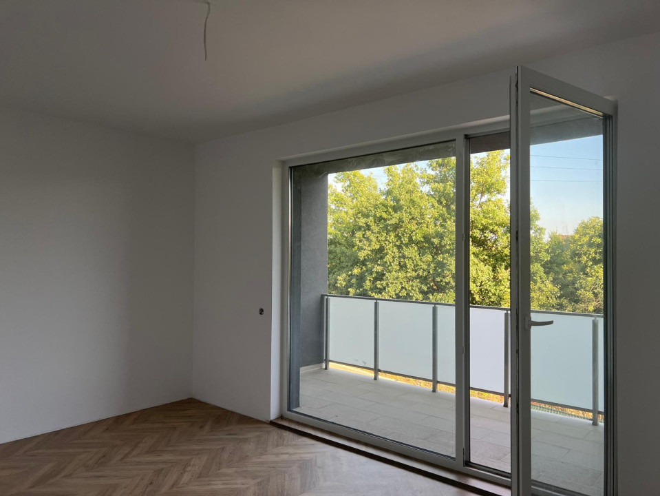 Apartament cu o camera si 9 mp de terasa zona Lamaietei
