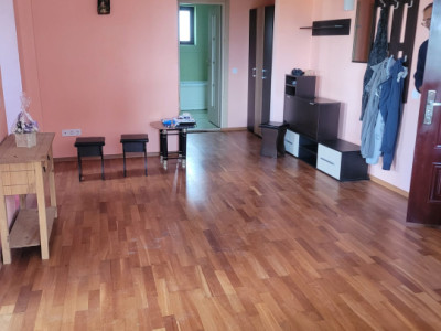 🏡 Apartament de închiriat – 2 camere, etaj 1, în vilă – Cartier Tilișca