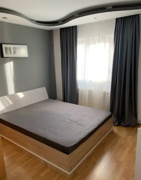 Apartament 3 camere de închiriat – Central, complet mobilat și utilat