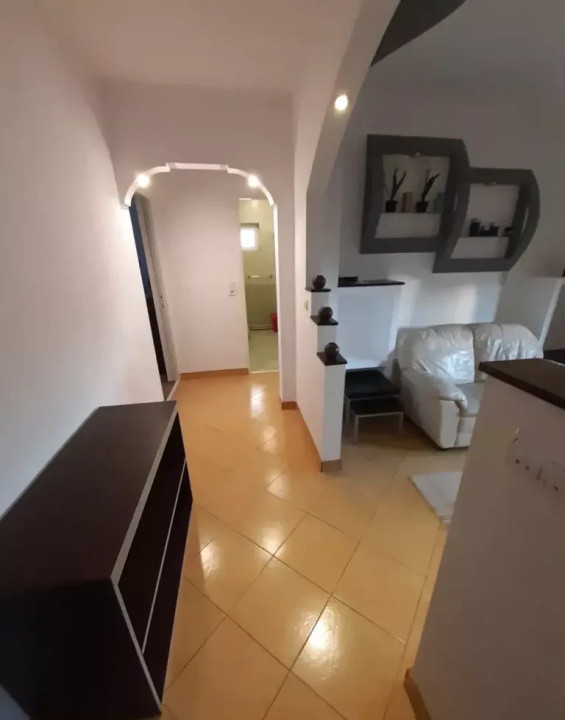 Apartament 3 camere de închiriat – Central, complet mobilat și utilat