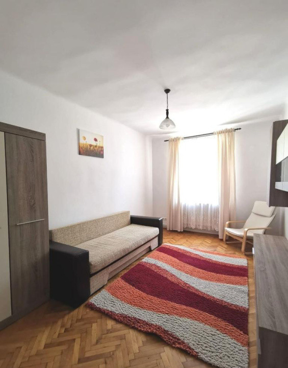 Apartament decomandat 2 camere ,zona linistita 