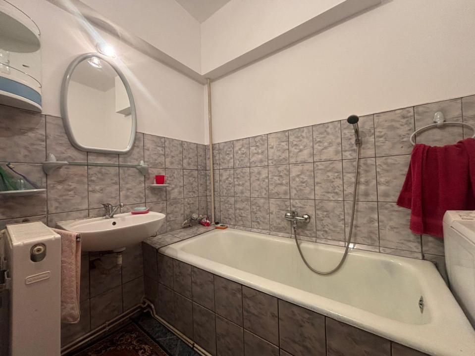 Vanzare - apartament 2 camere — Baia Mare - Nicolae Iorga - zonă centrală