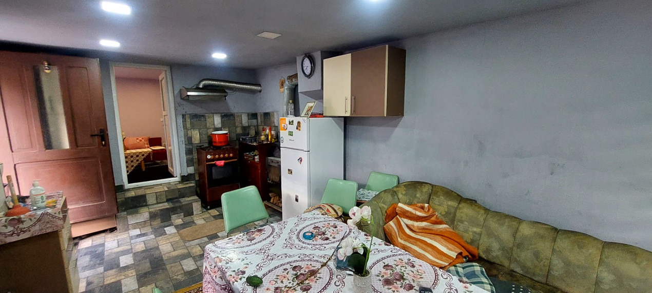 Casa 4 cam,suprafata utila 115mp, si teren 694mp,spre vanzare in Ocna Sibiului