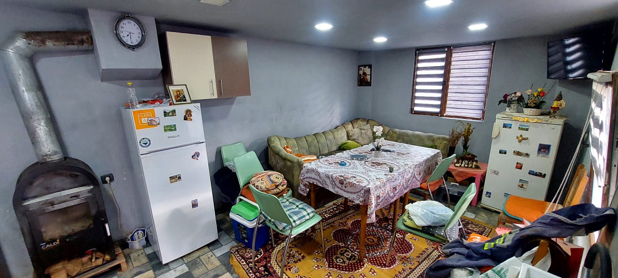 Casa 4 cam,suprafata utila 115mp, si teren 694mp,spre vanzare in Ocna Sibiului
