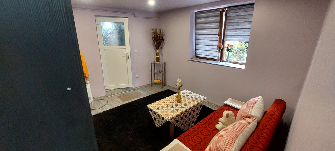 Casa 4 cam,suprafata utila 115mp, si teren 694mp,spre vanzare in Ocna Sibiului