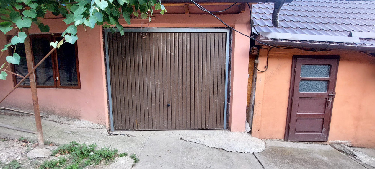 Casa 4 cam,suprafata utila 115mp, si teren 694mp,spre vanzare in Ocna Sibiului