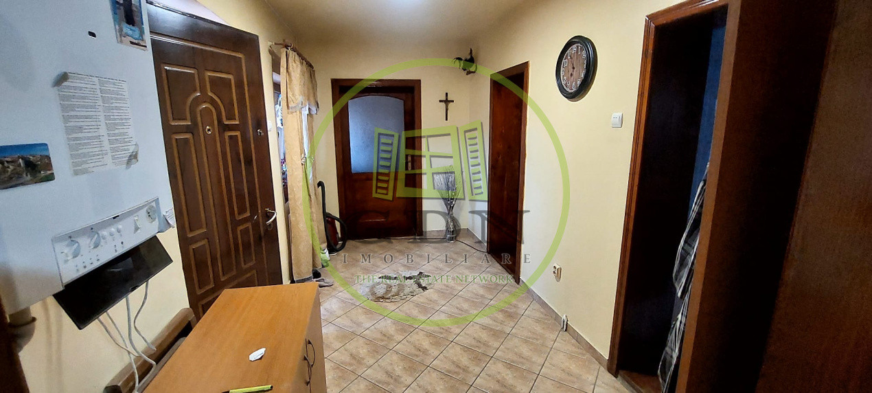 Casa 4 cam,suprafata utila 115mp, si teren 694mp,spre vanzare in Ocna Sibiului