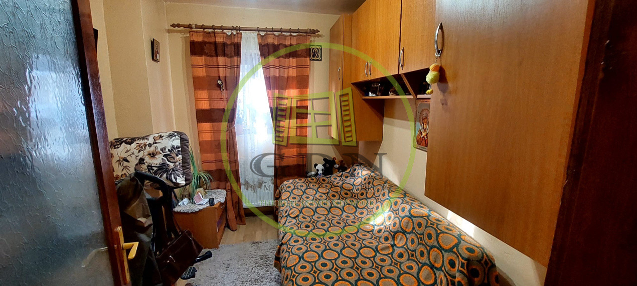 Casa 4 cam,suprafata utila 115mp, si teren 694mp,spre vanzare in Ocna Sibiului