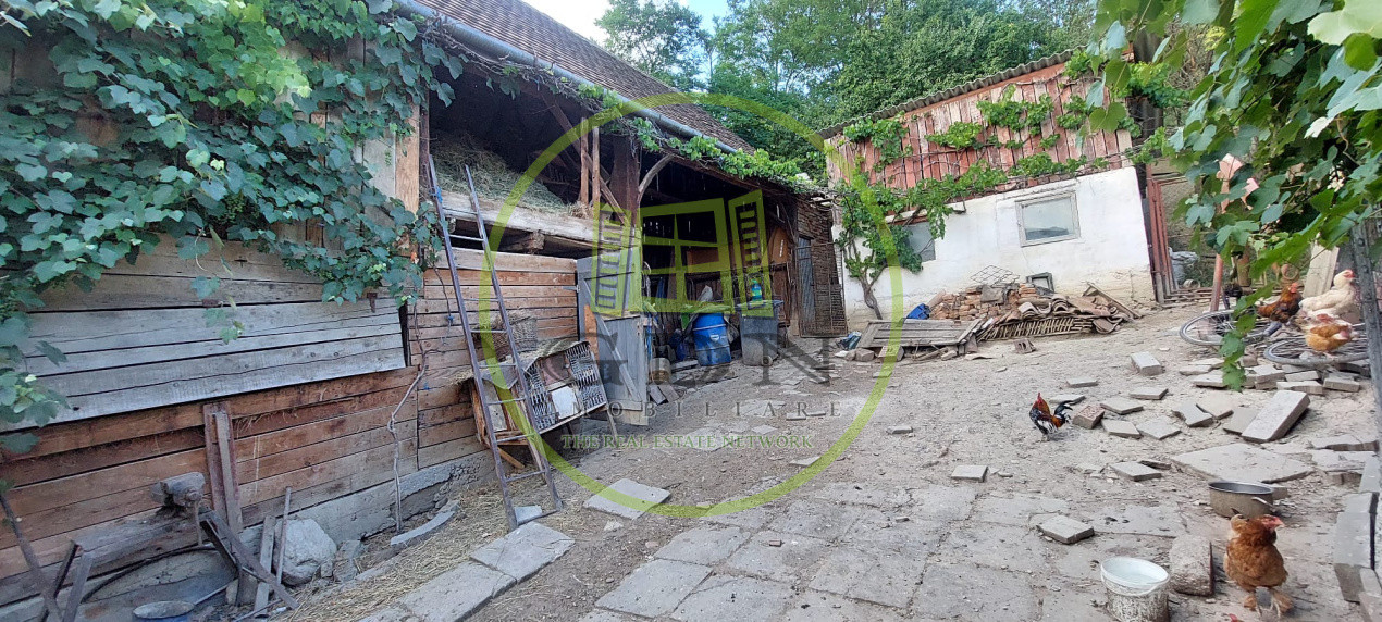 Casa 4 cam,suprafata utila 115mp, si teren 694mp,spre vanzare in Ocna Sibiului