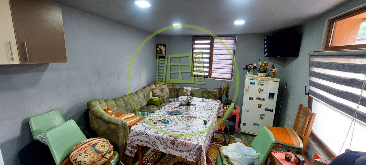 Casa 4 cam,suprafata utila 115mp, si teren 694mp,spre vanzare in Ocna Sibiului