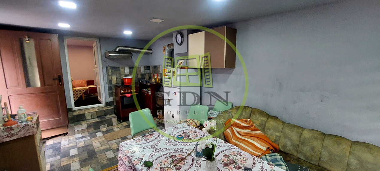 Casa 4 cam,suprafata utila 115mp, si teren 694mp,spre vanzare in Ocna Sibiului