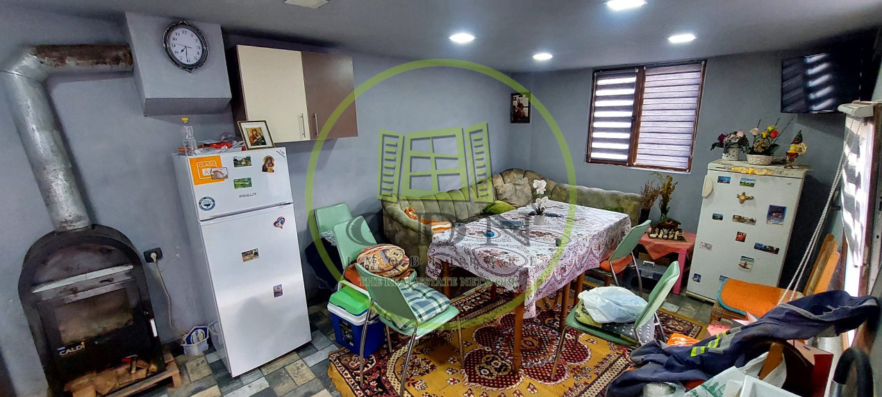 Casa 4 cam,suprafata utila 115mp, si teren 694mp,spre vanzare in Ocna Sibiului