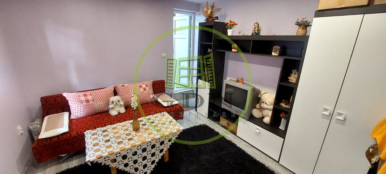 Casa 4 cam,suprafata utila 115mp, si teren 694mp,spre vanzare in Ocna Sibiului