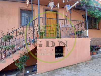 Casa 4 cam,suprafata utila 115mp, si teren 694mp,spre vanzare in Ocna Sibiului