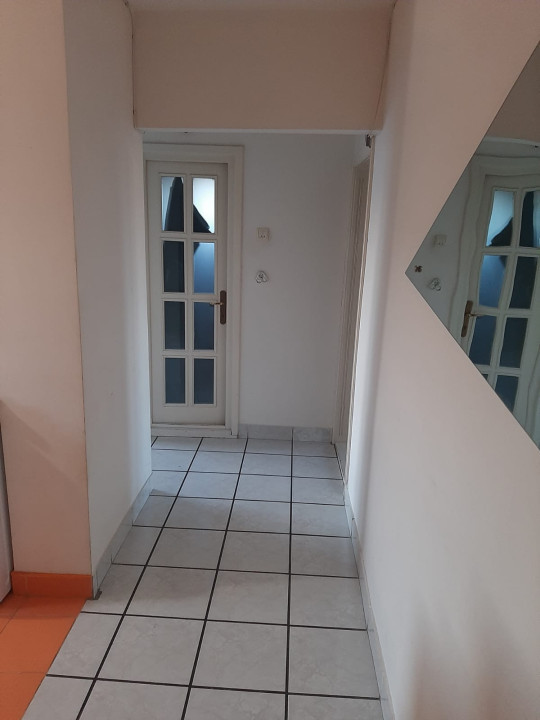 Apartament de vânzare - 2 camere et. 2, Reghin bld. Unirii