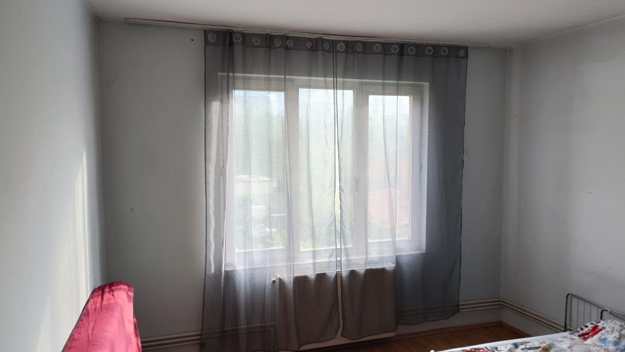 Apartament cu 2 camere de vânzare în Reghin