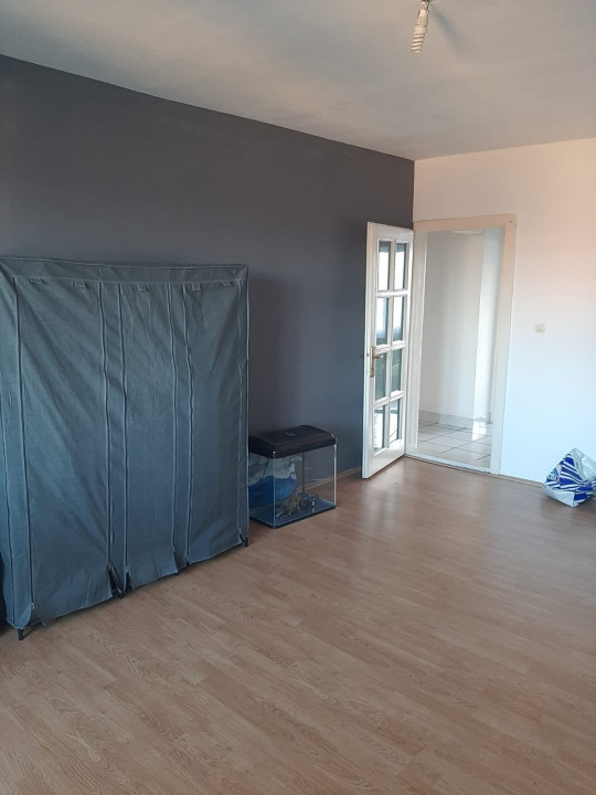 Apartament cu 2 camere de vânzare în Reghin