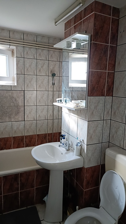 Apartament cu 2 camere de vânzare în Reghin
