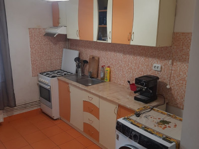 Apartament de vânzare - 2 camere et. 2, Reghin bld. Unirii